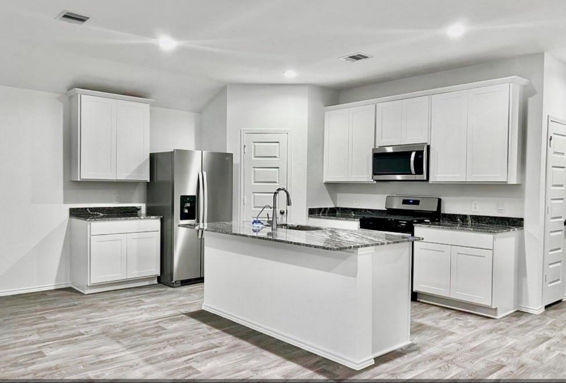 2727 Willow Gulch Way Rosenberg, TX 77469 - Photo 7 of 13