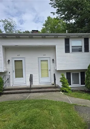 $1,900 | 64 Barnsdale Road, East Providence, RI 02915