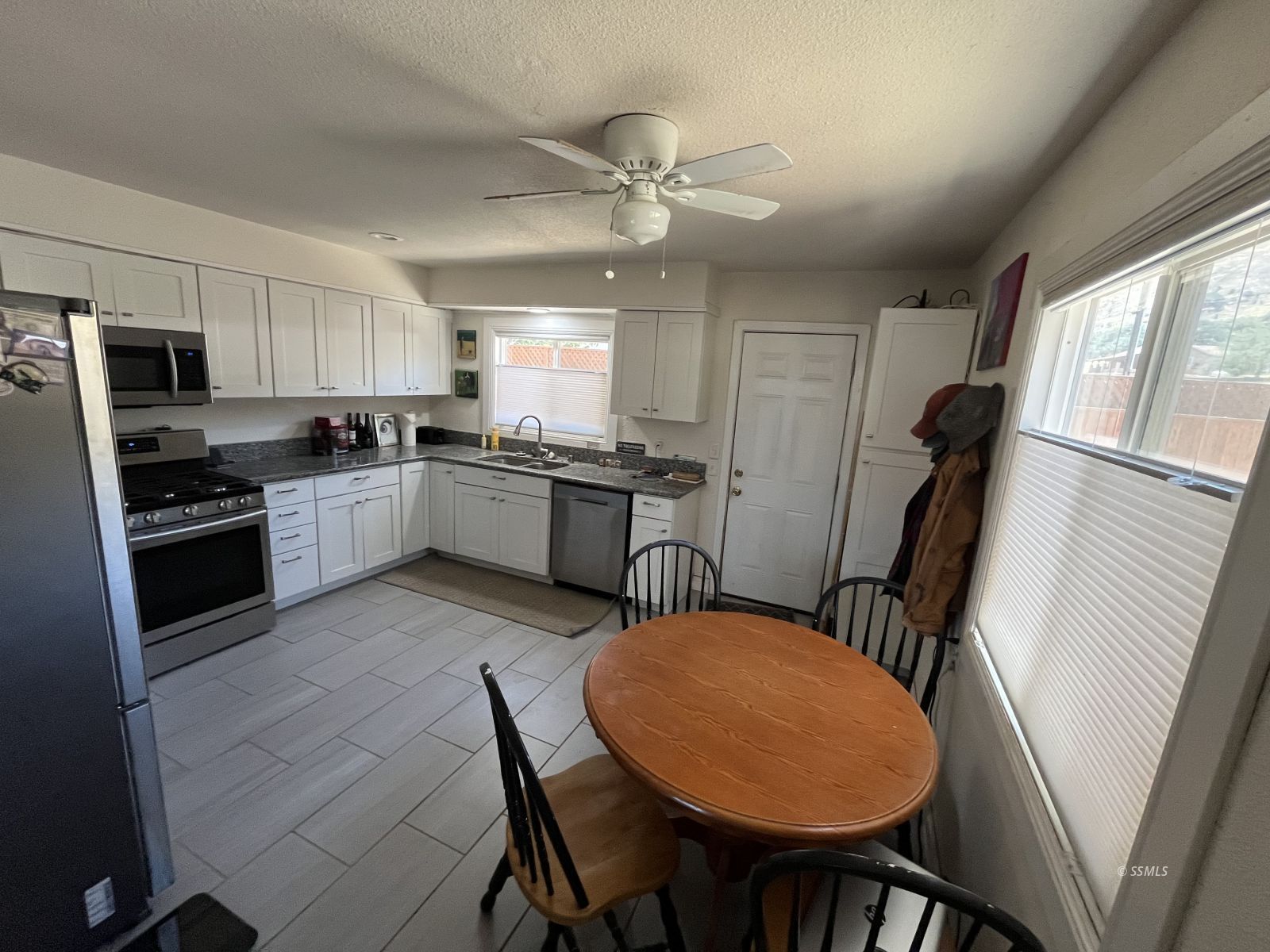 2041 Canal Road Lake Isabella, CA 93240 - Photo 6 of 48