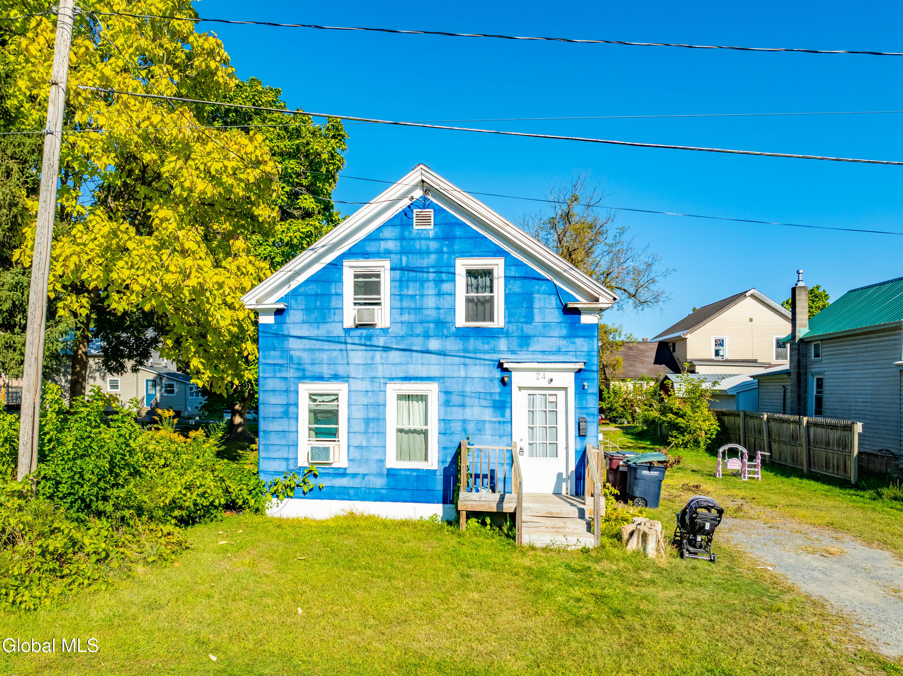 24 Wing Street Fort Edward, NY 12828 - Photo 3 of 27 4