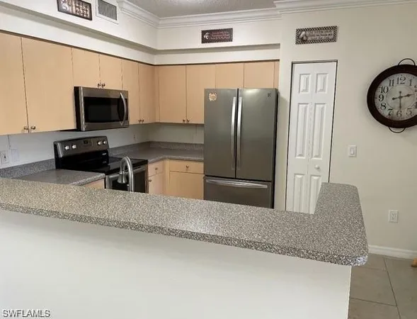 $2,000 | 1180 Reserve Way, Unit 206, Naples, FL 34105