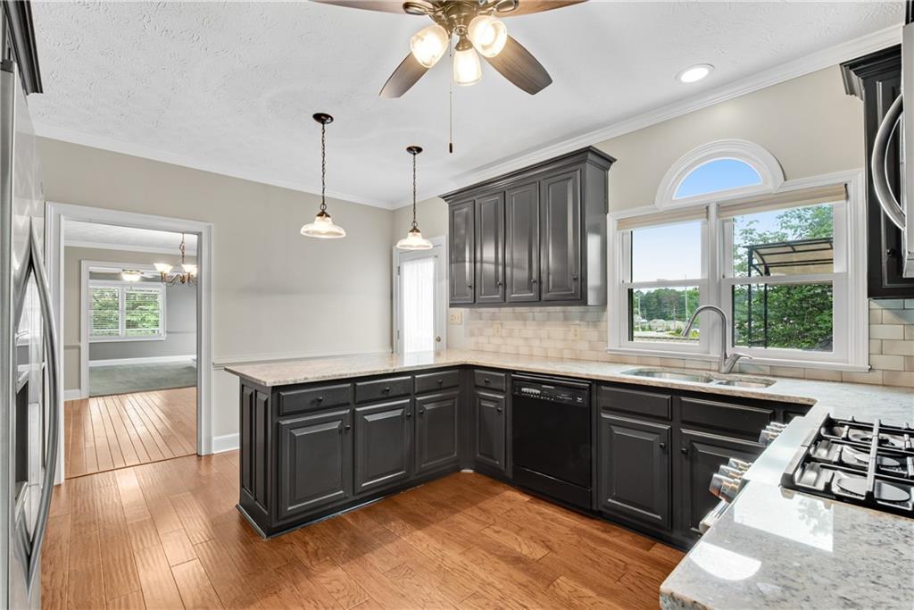 6280 Old Shadburn Ferry Road Buford, GA 30518 - Photo 15 of 54