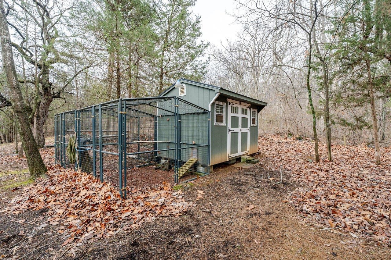 523 Gravels Road Harrisonburg, VA 22802 - Photo 56 of 65 a backyard of a house with lots of green space