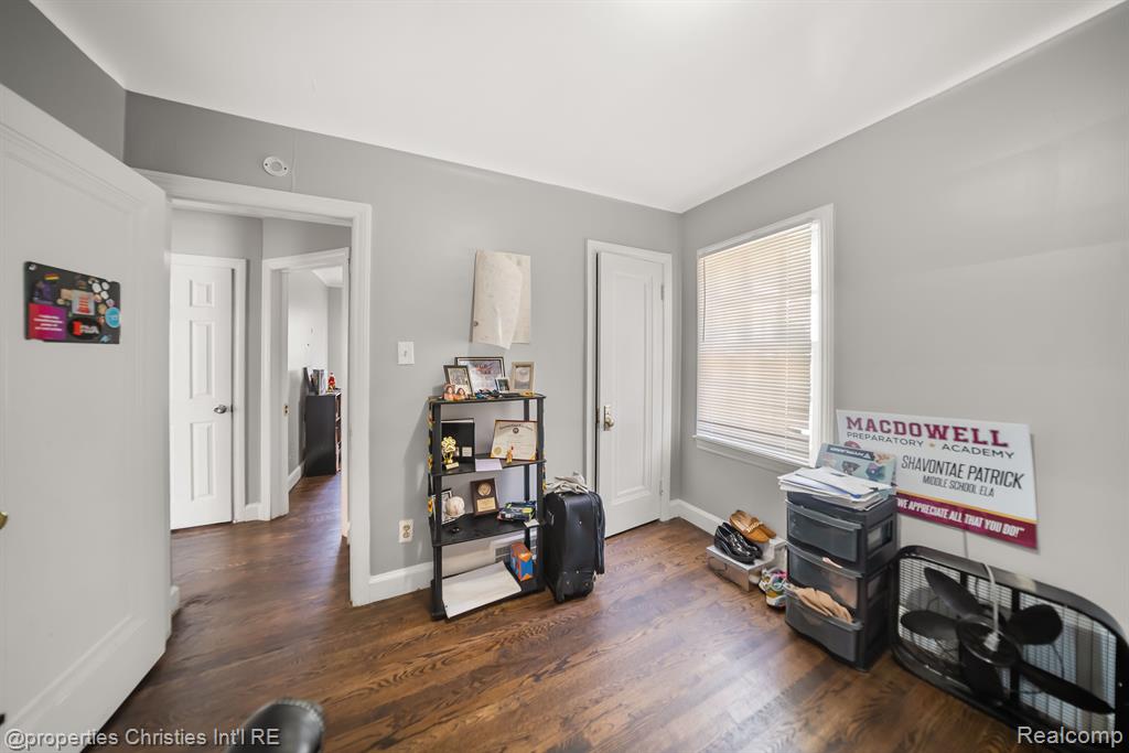 5284 Devonshire Road Detroit, MI 48224 - Photo 6 of 21