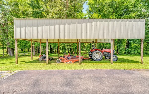 $759,000 | 1215 Beaver Creek Road, Mason, TN 38049