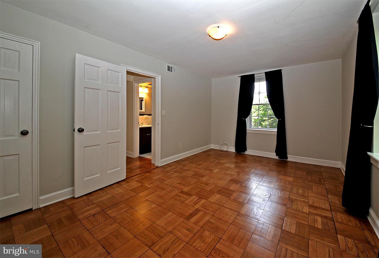 22 South Old Glebe Road, Unit 105D Arlington, VA 22204 - Photo 9 of 21 Bedroom