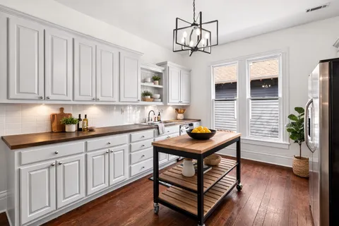 $695,000 | 1600 Lillian Street, Nashville, TN 37206