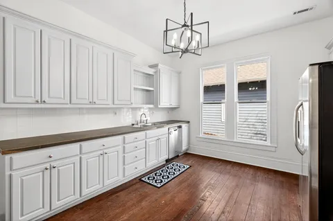 $695,000 | 1600 Lillian Street, Nashville, TN 37206