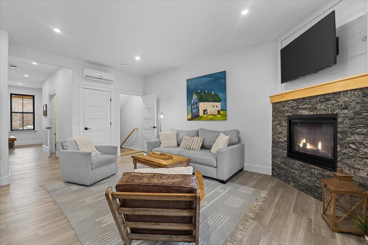 98 Hill Street, Unit 5 Stowe, VT 05672 - Photo 8 of 52