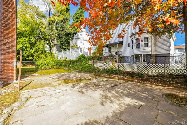 $947,000 | 27 Dell Avenue, Mount Vernon, NY 10553