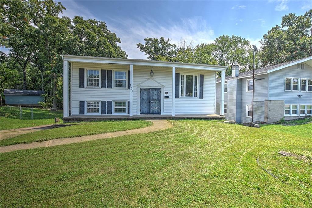 121 Ridgeway Drive Decatur, IL 62521 - Photo 1 of 1 Gallery Image 1