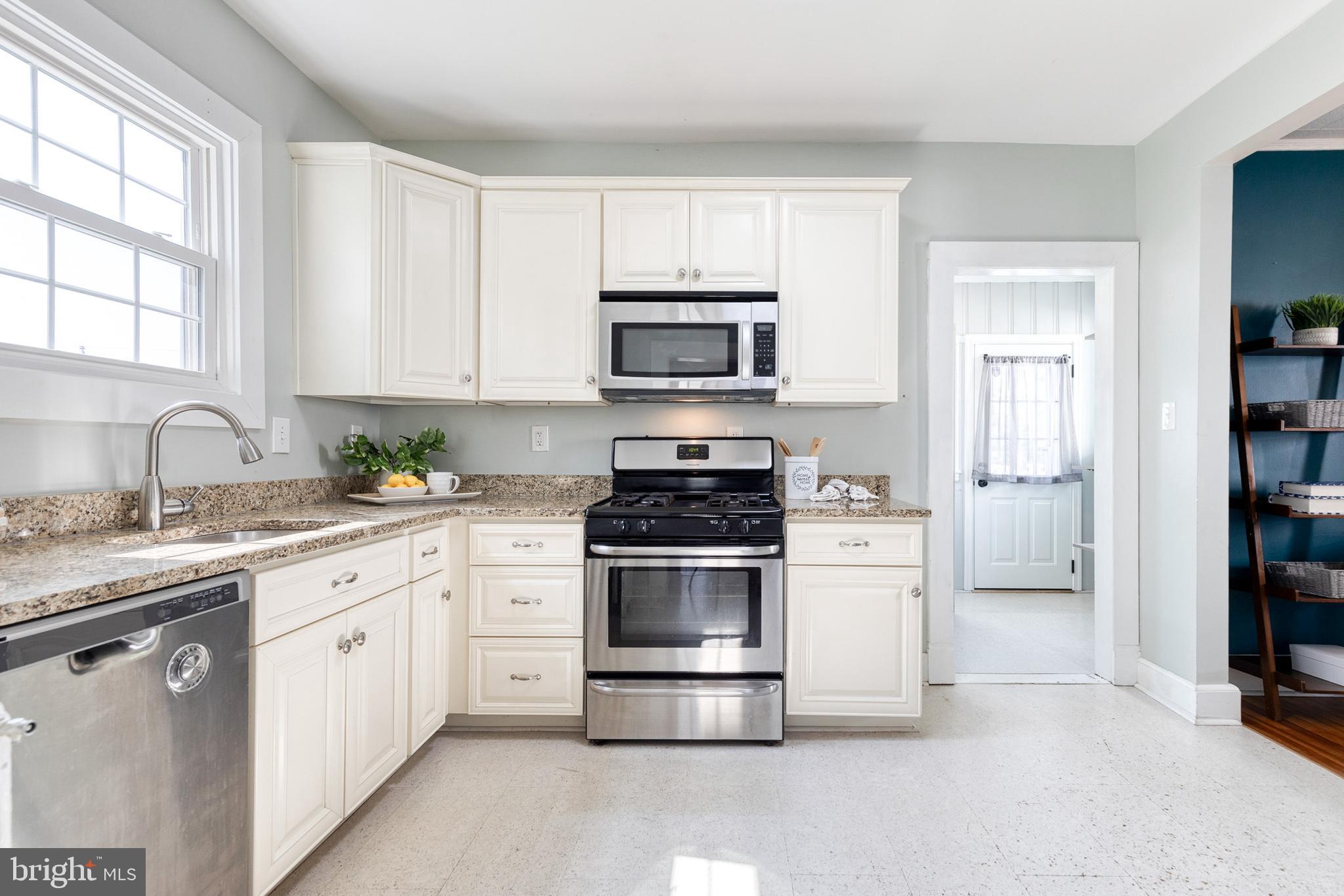 624 Orpington Road Baltimore, MD 21229 - Photo 18 of 34