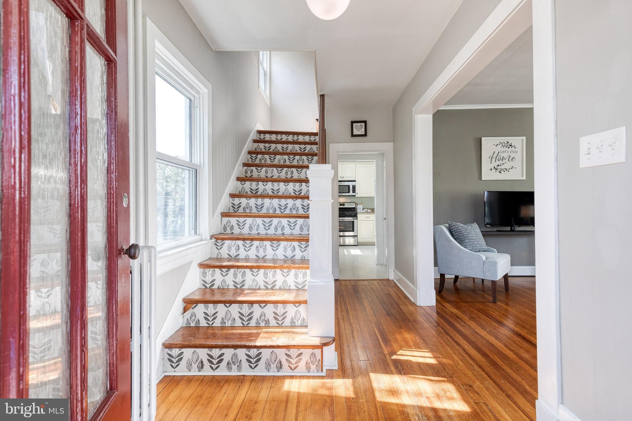 624 Orpington Road Baltimore, MD 21229 - Photo 4 of 34