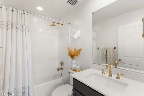 $3,800 | 3057 Lascari Avenue, Henderson, NV 89044