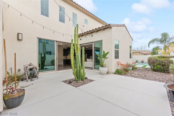$3,800 | 3057 Lascari Avenue, Henderson, NV 89044