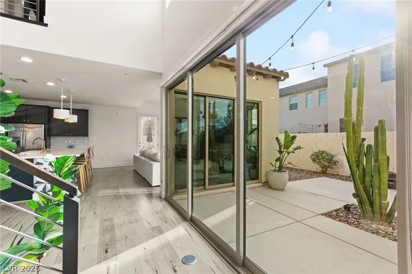 $3,800 | 3057 Lascari Avenue, Henderson, NV 89044
