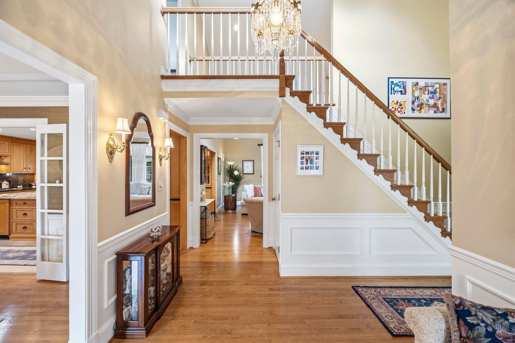 3625 Stansbury Mill Road Phoenix, MD 21131 - Photo 17 of 64 Foyerand the elegant staircase