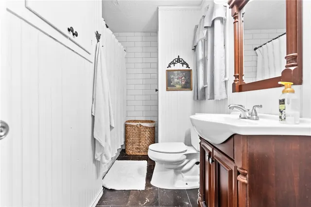 $299,000 | 1056 Park Drive, Hillsboro, TX 76645