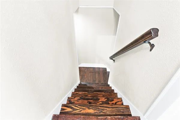 $299,000 | 1056 Park Drive, Hillsboro, TX 76645