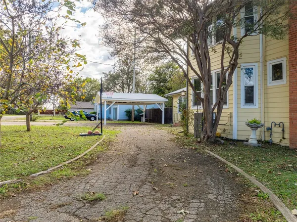 $299,000 | 1056 Park Drive, Hillsboro, TX 76645