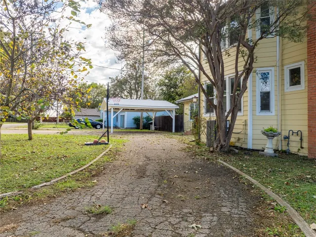 $299,000 | 1056 Park Drive, Hillsboro, TX 76645