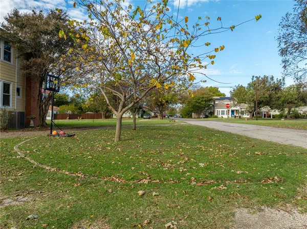 $299,000 | 1056 Park Drive, Hillsboro, TX 76645