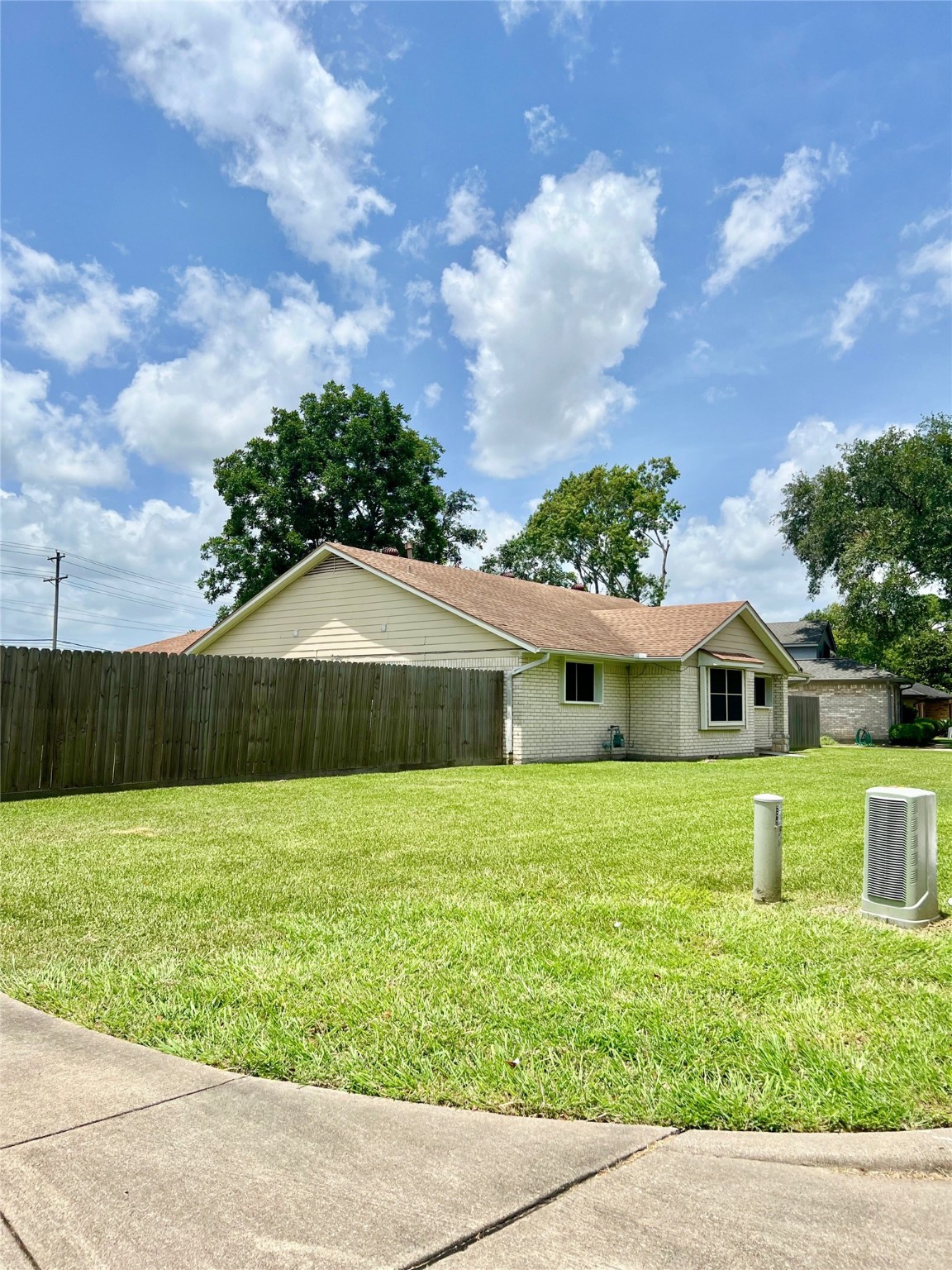 2101 Roland Rue Street Pearland, TX 77581 - Photo 12 of 12 a view of an house with backyard and garden
