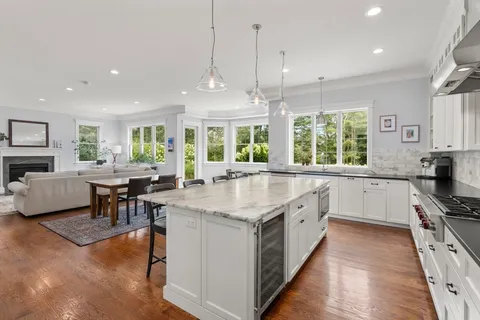 $1,995,000 | 8 Normandie Road, Dover, MA 02030
