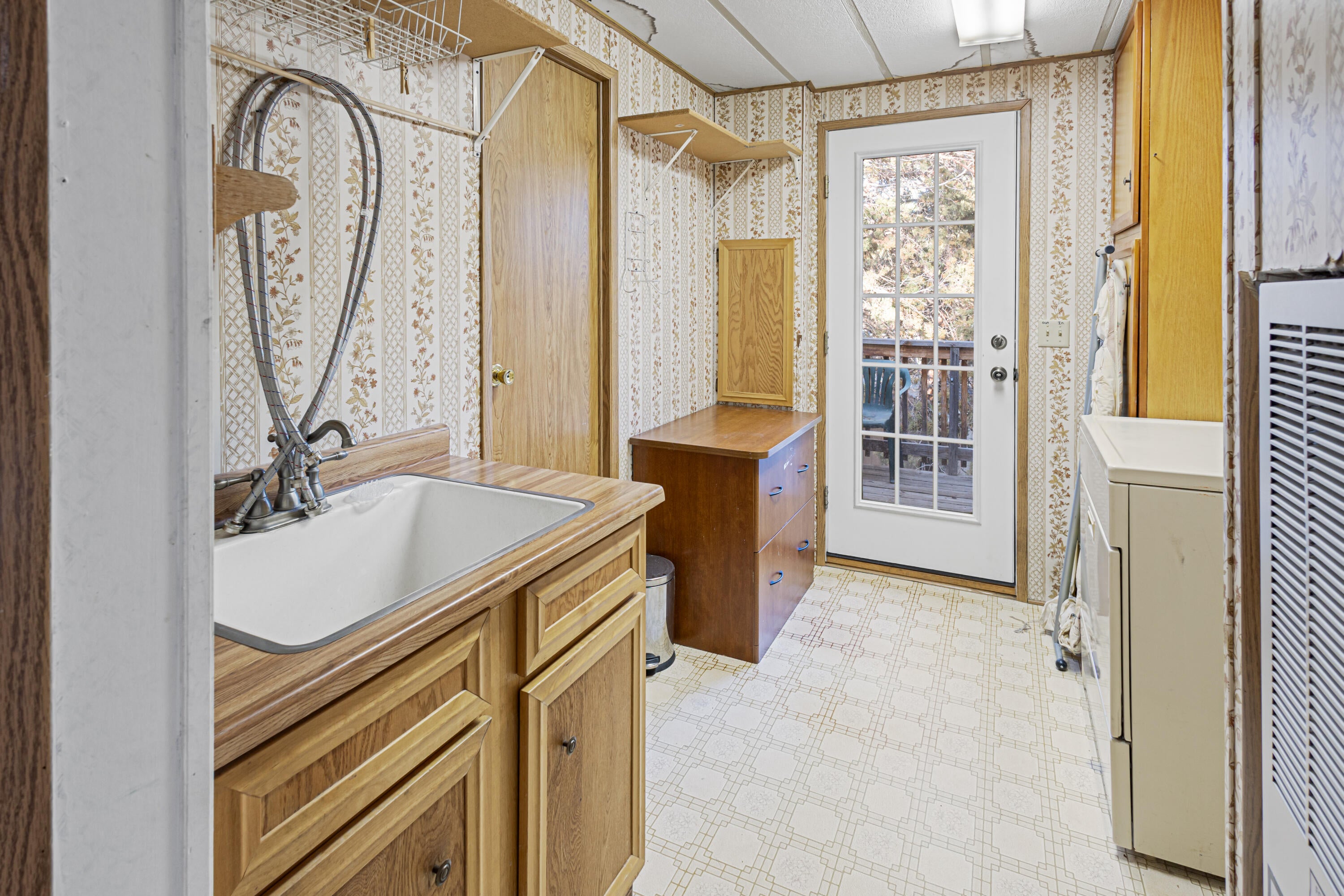 60901 Brosterhous Road, Unit 748 Bend, OR 97702 - Photo 21 of 23 Brosterhous_35