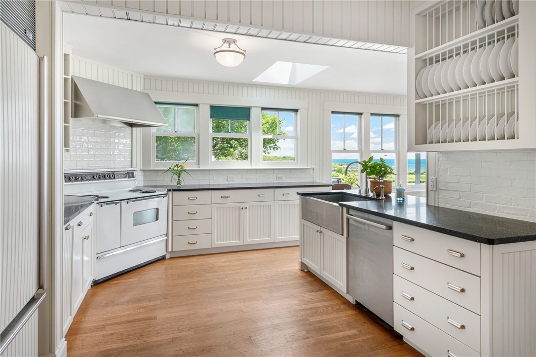 68 Grange Avenue Little Compton, RI 02837 - Photo 20 of 50