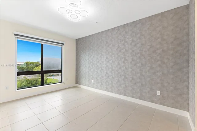 an empty room with a empty space