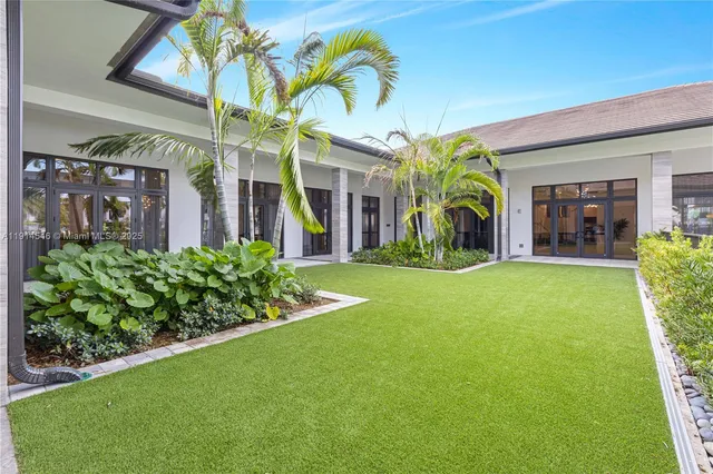 $525,000 | 8001 Northwest 41st Street, Unit F303, Doral, FL 33166