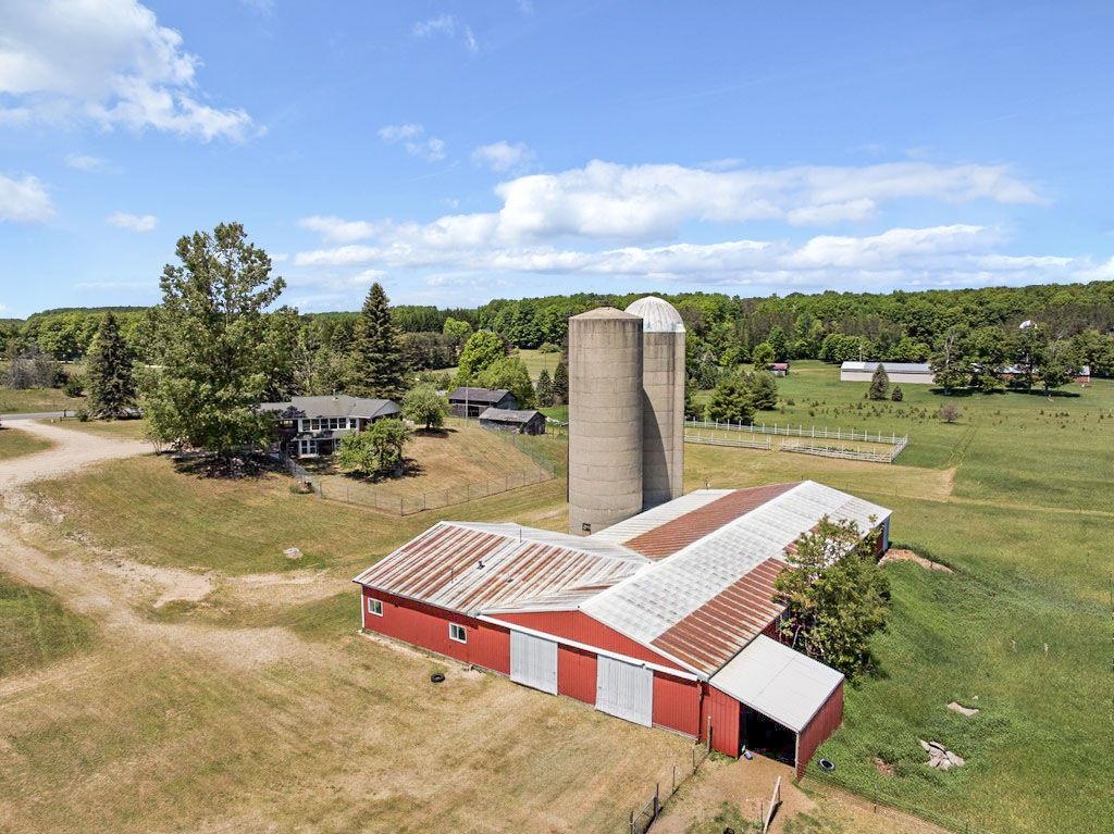 1902 North 29 Road Cadillac, MI 49601 - Photo 43 of 87