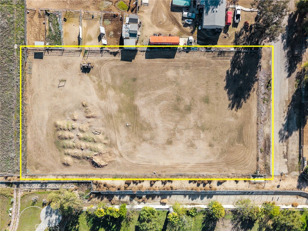 20220 Union Street Wildomar, CA 92595 - Photo 6 of 13 a view of water heater and a building