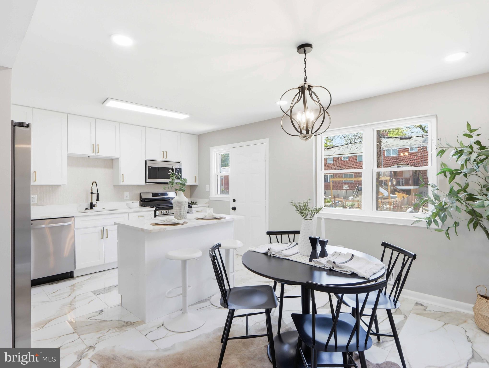 642 Queensgate Road Baltimore, MD 21229 - Photo 7 of 28