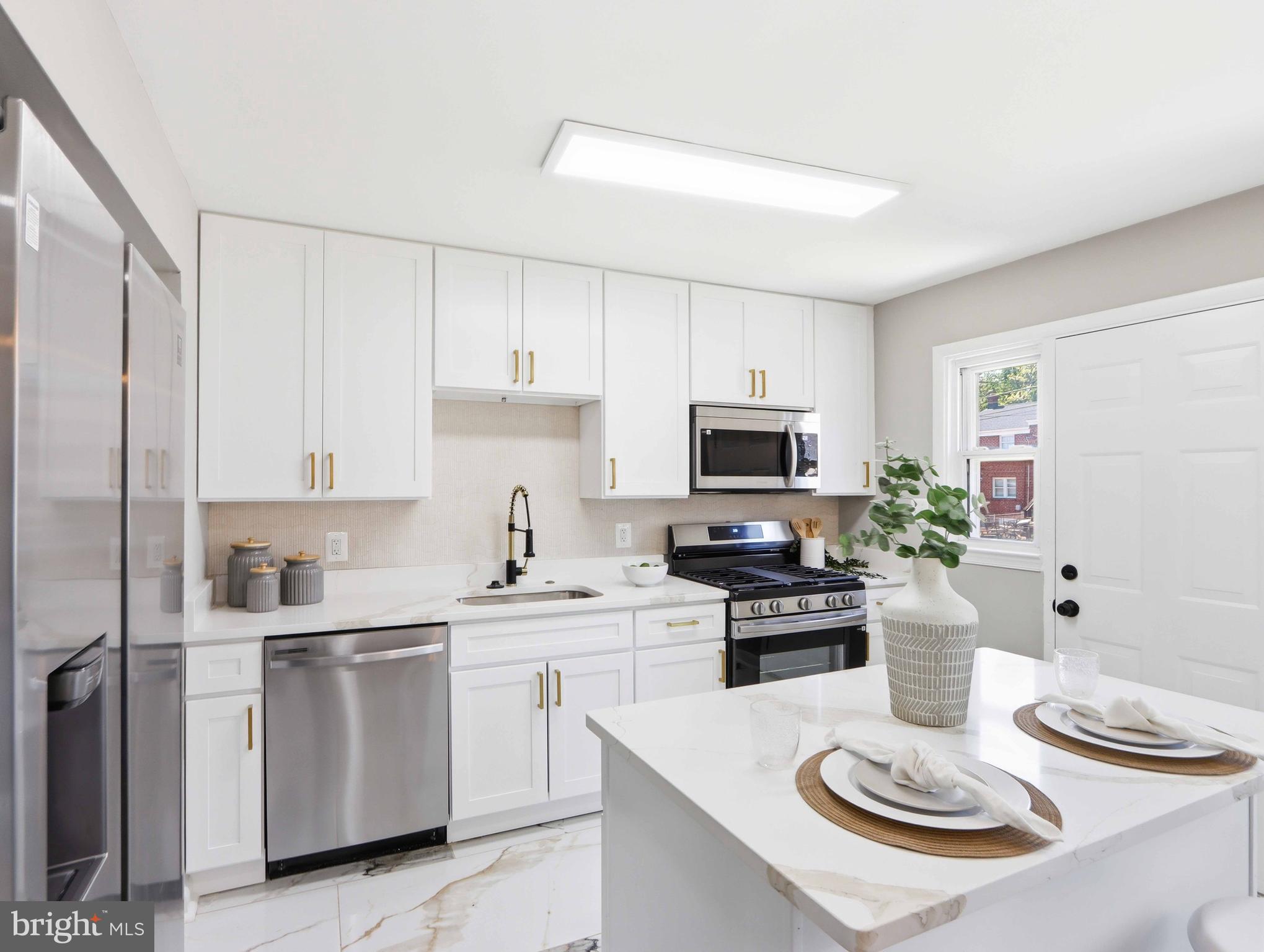 642 Queensgate Road Baltimore, MD 21229 - Photo 10 of 28