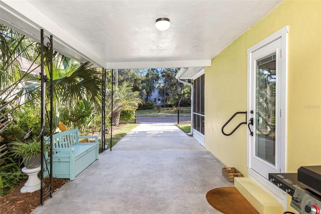 116 Read Street Tarpon Springs, FL 34689 - Photo 17 of 49