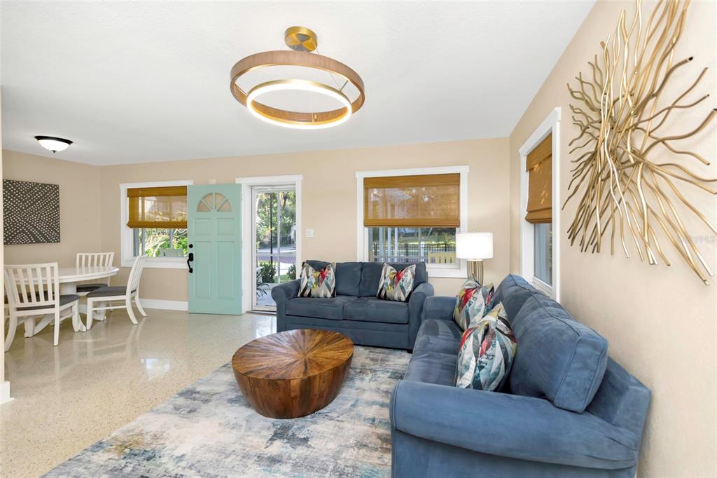 116 Read Street Tarpon Springs, FL 34689 - Photo 36 of 49 a living room with furniture and a large window