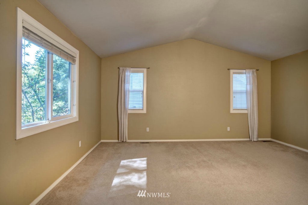 22722 30th Court Southeast Bothell, WA 98021 - Photo 14 of 20