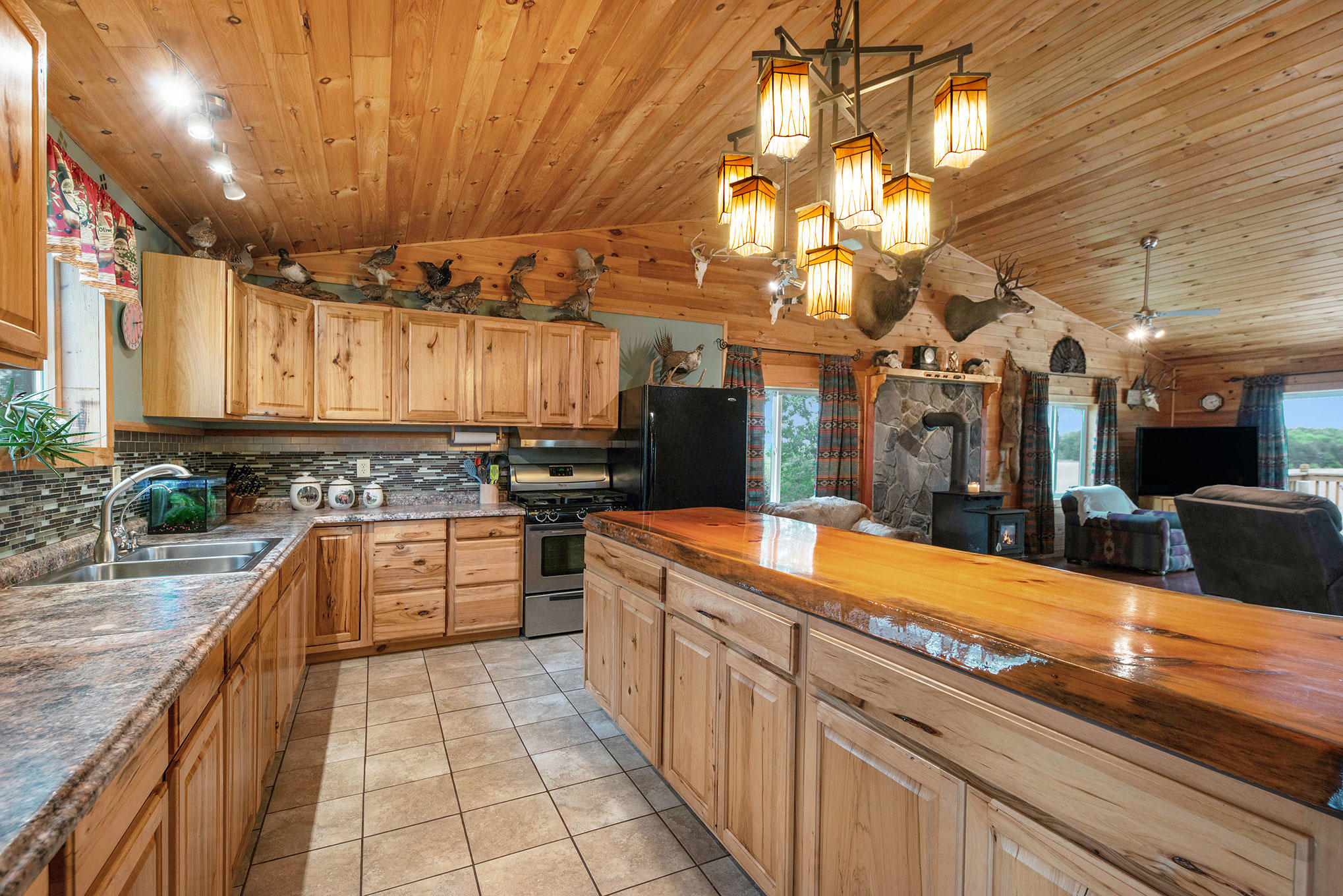 2697WJacksonRd-17