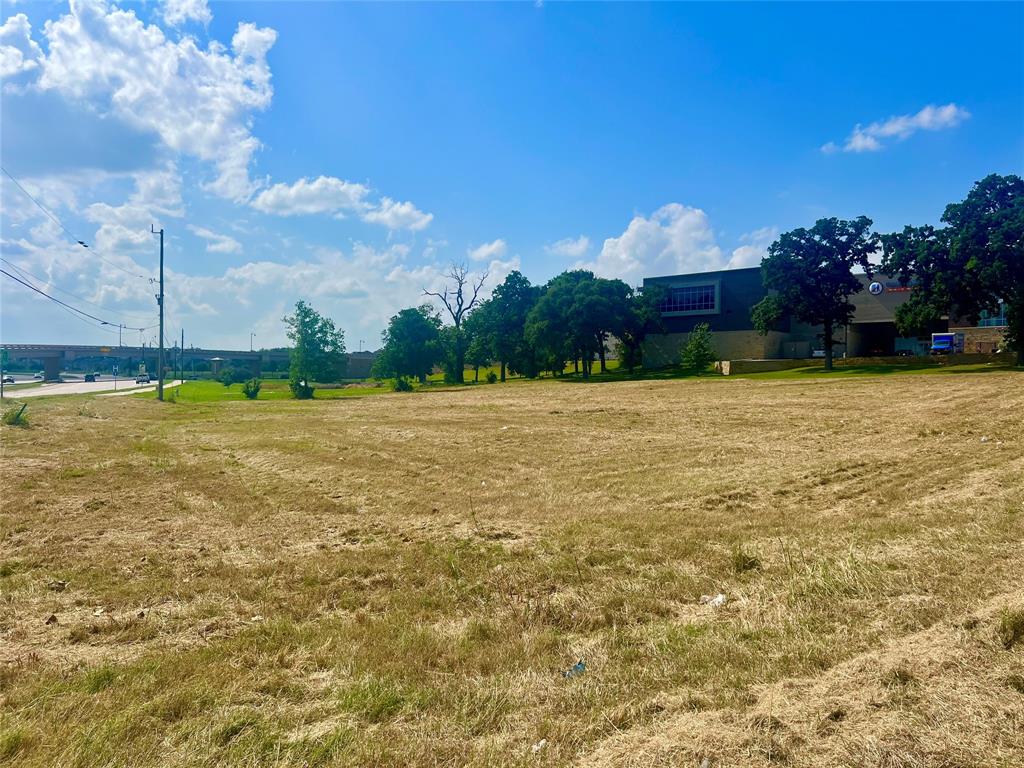 101 Gerault Road Flower Mound, TX 75028 - Photo 6 of 9