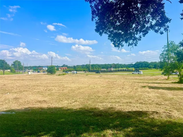 $900,000 | 101 Gerault Road, Flower Mound, TX 75028