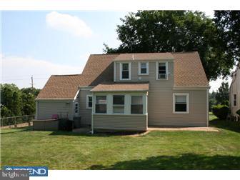 10 Upper Ferry Road Ewing, NJ 08628 - Photo 8 of 9 Exterior Back