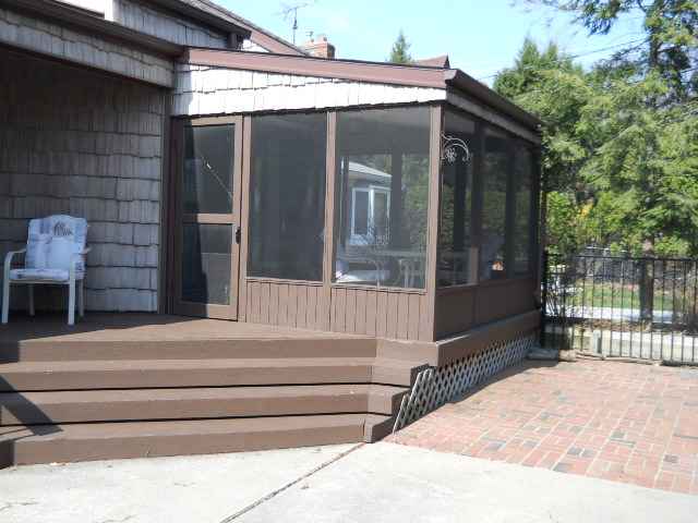 240 Fisher Road Grosse Pointe, MI 48230 - Photo 22 of 23 31095115-21.JPG