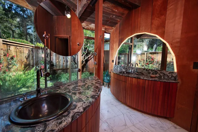 a view of outdoor space