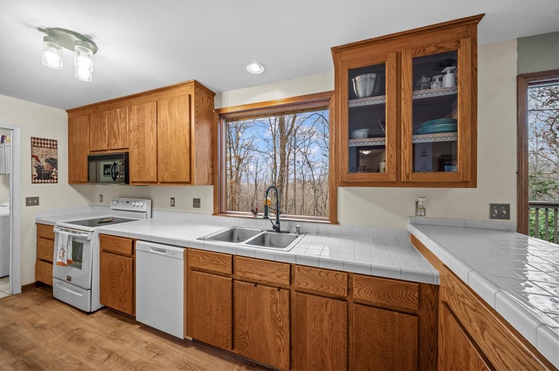 133 Ernestine Hayes Road Pickens, SC 29671 - Photo 12 of 32