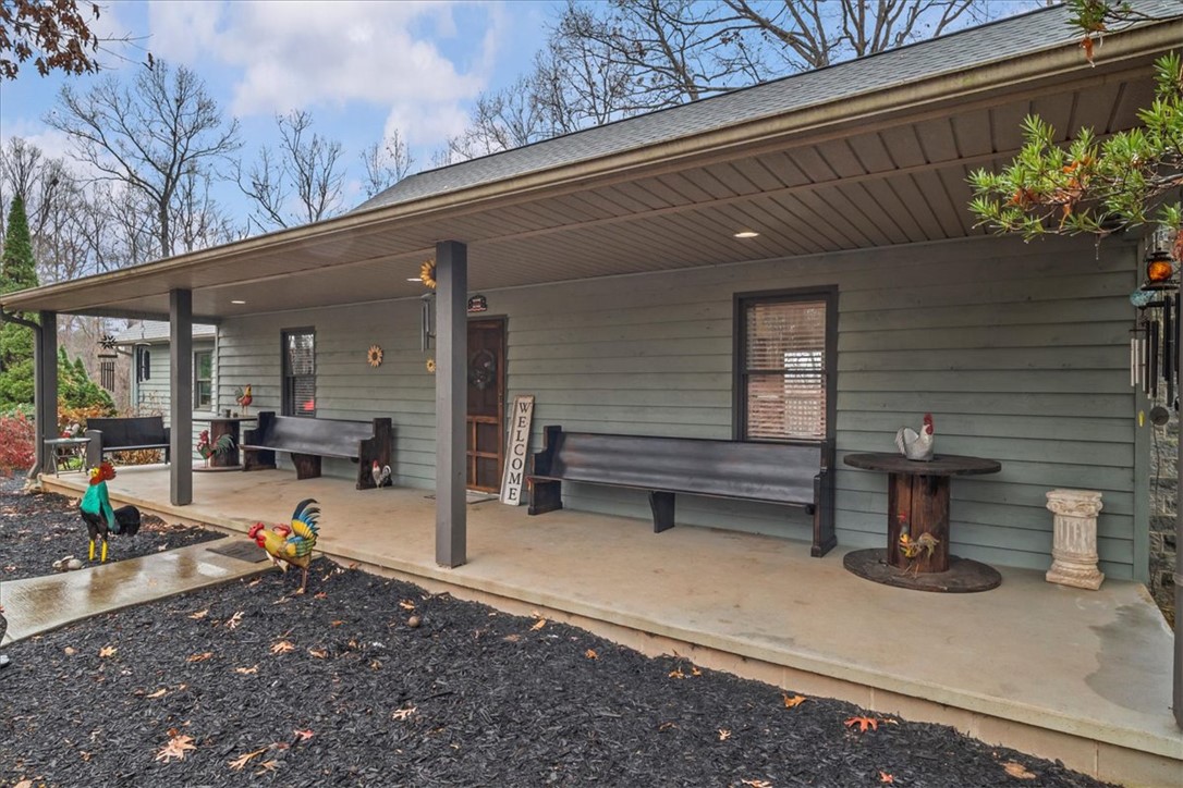 133 Ernestine Hayes Road Pickens, SC 29671 - Photo 4 of 32