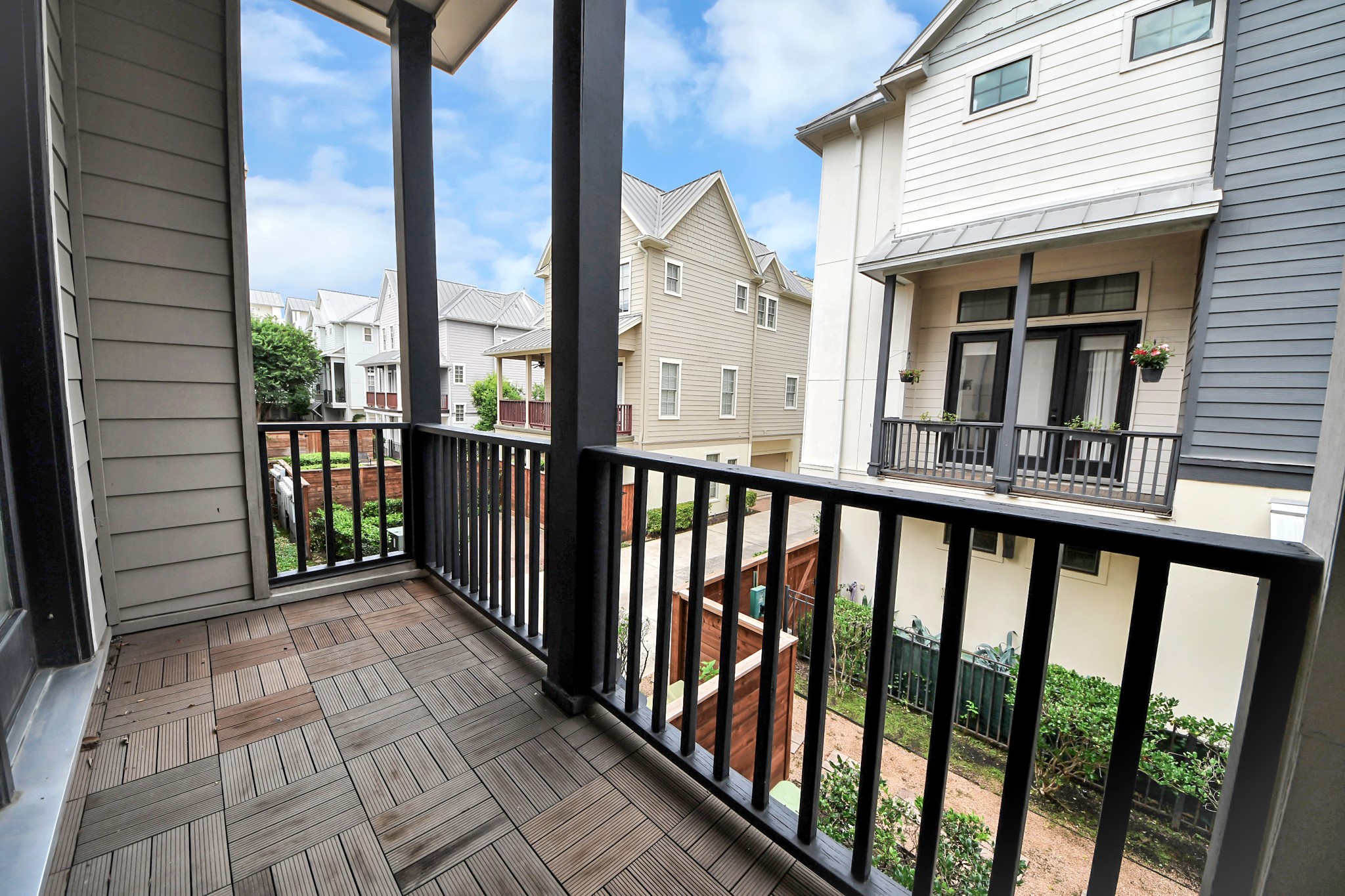 3229 Maxroy Street Houston, TX 77008 - Photo 15 of 43 Private Balcony