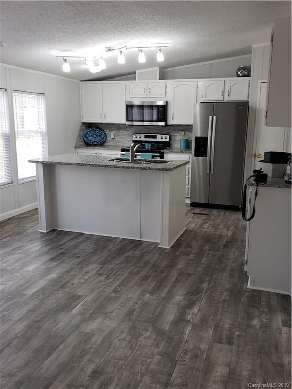 215 River Country Road Salisbury, NC 28146 - Photo 5 of 20 Gallery Image 5