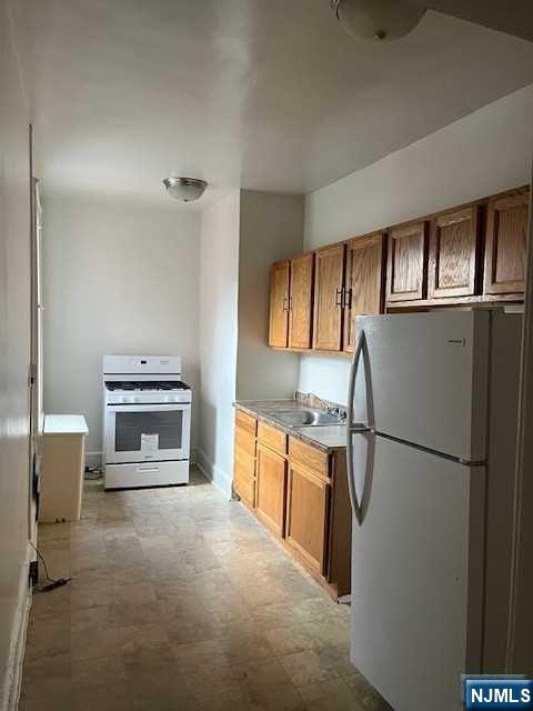 805 Red Road, Unit D1 Teaneck, NJ 07666 - Photo 3 of 13